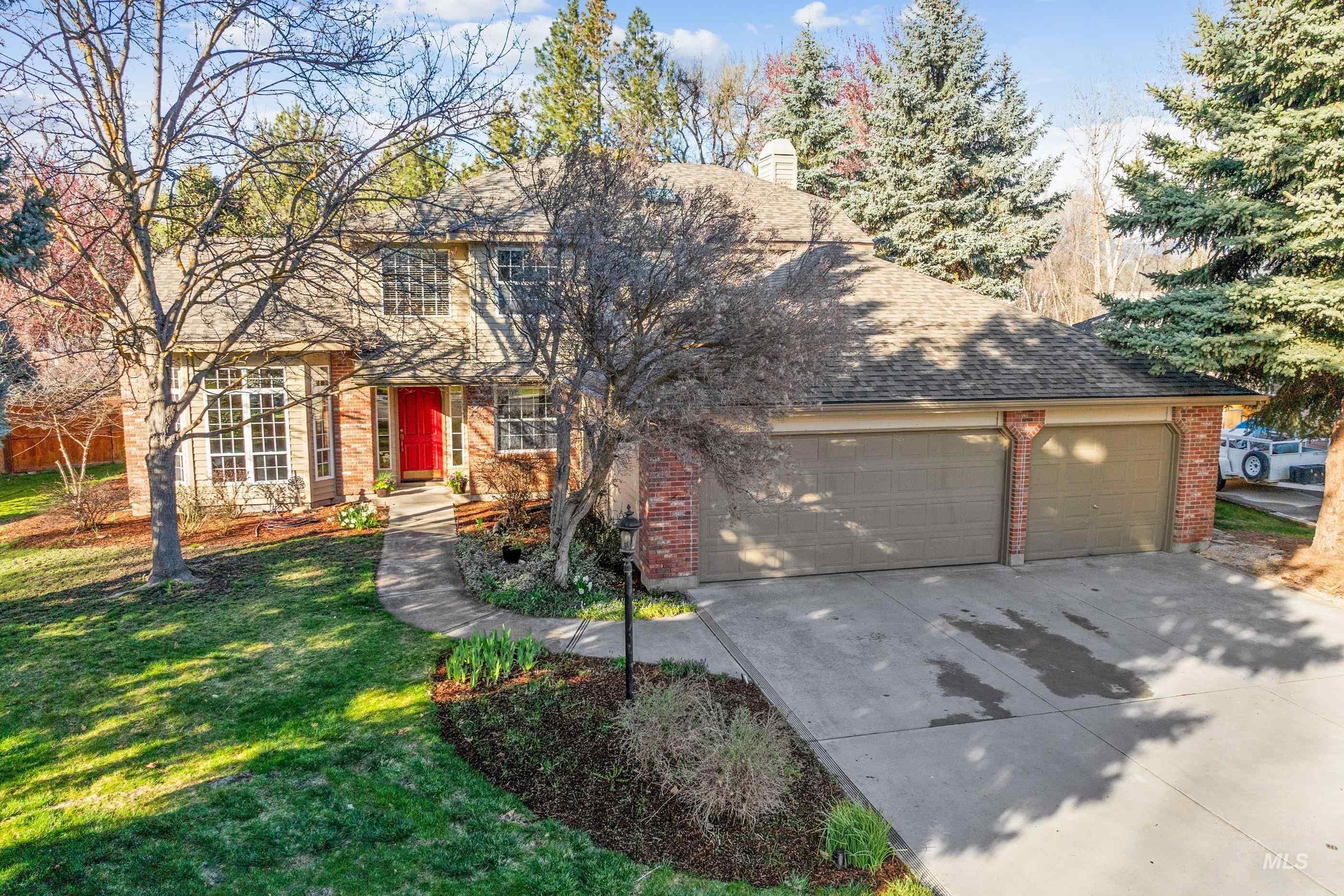 4993 N Rivervista Way