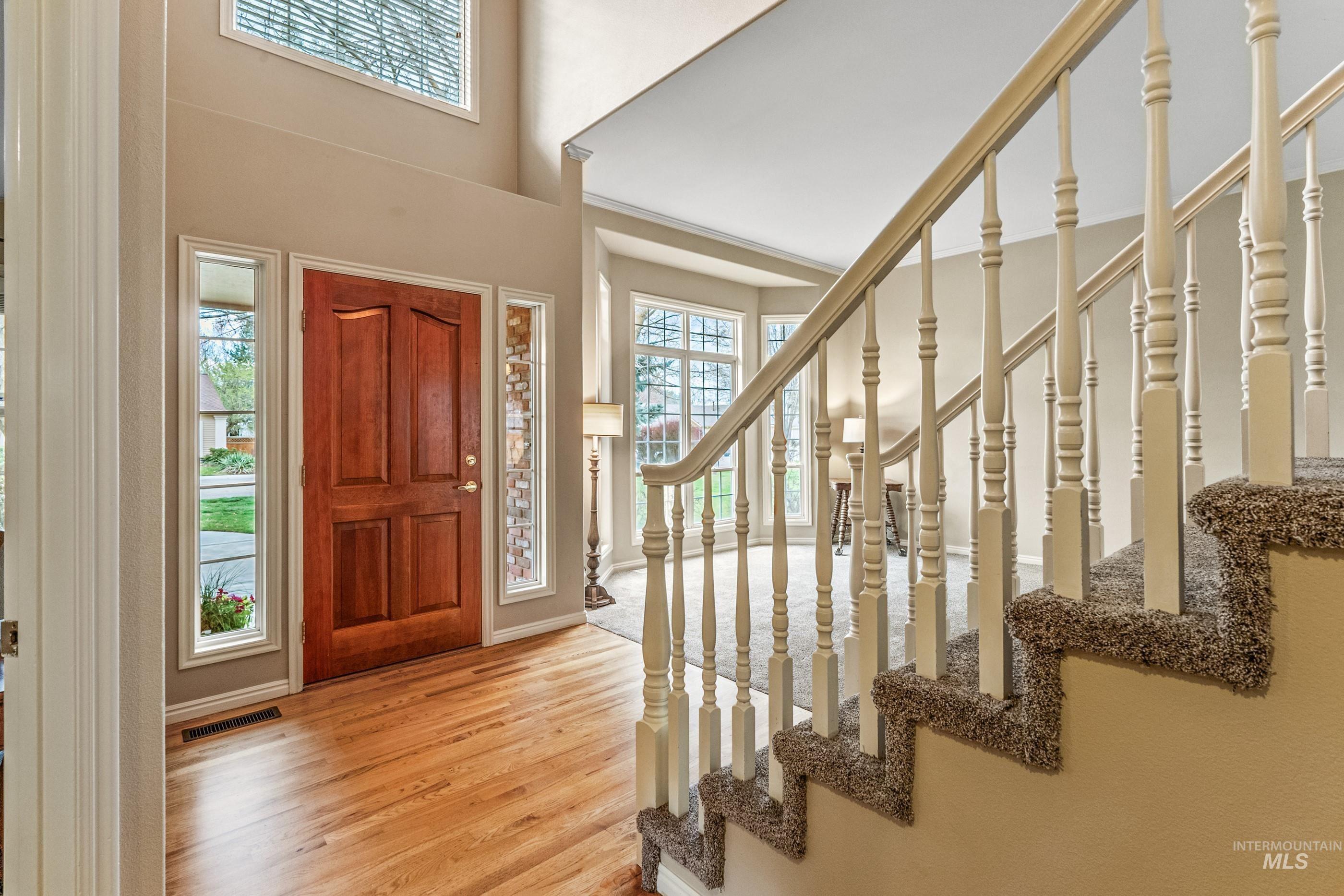 4993 N Rivervista Way