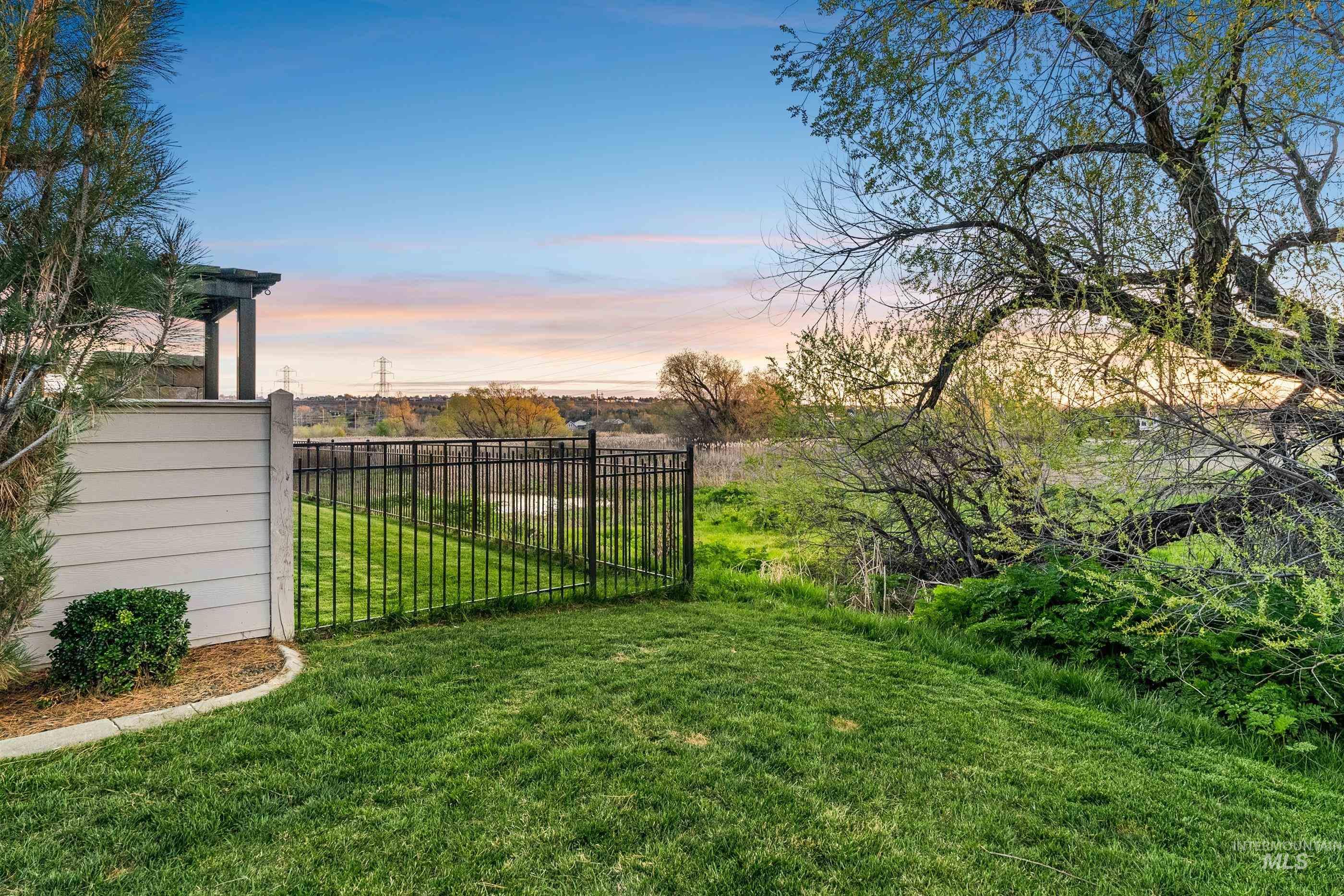 3515 S Pheasant Tail Way