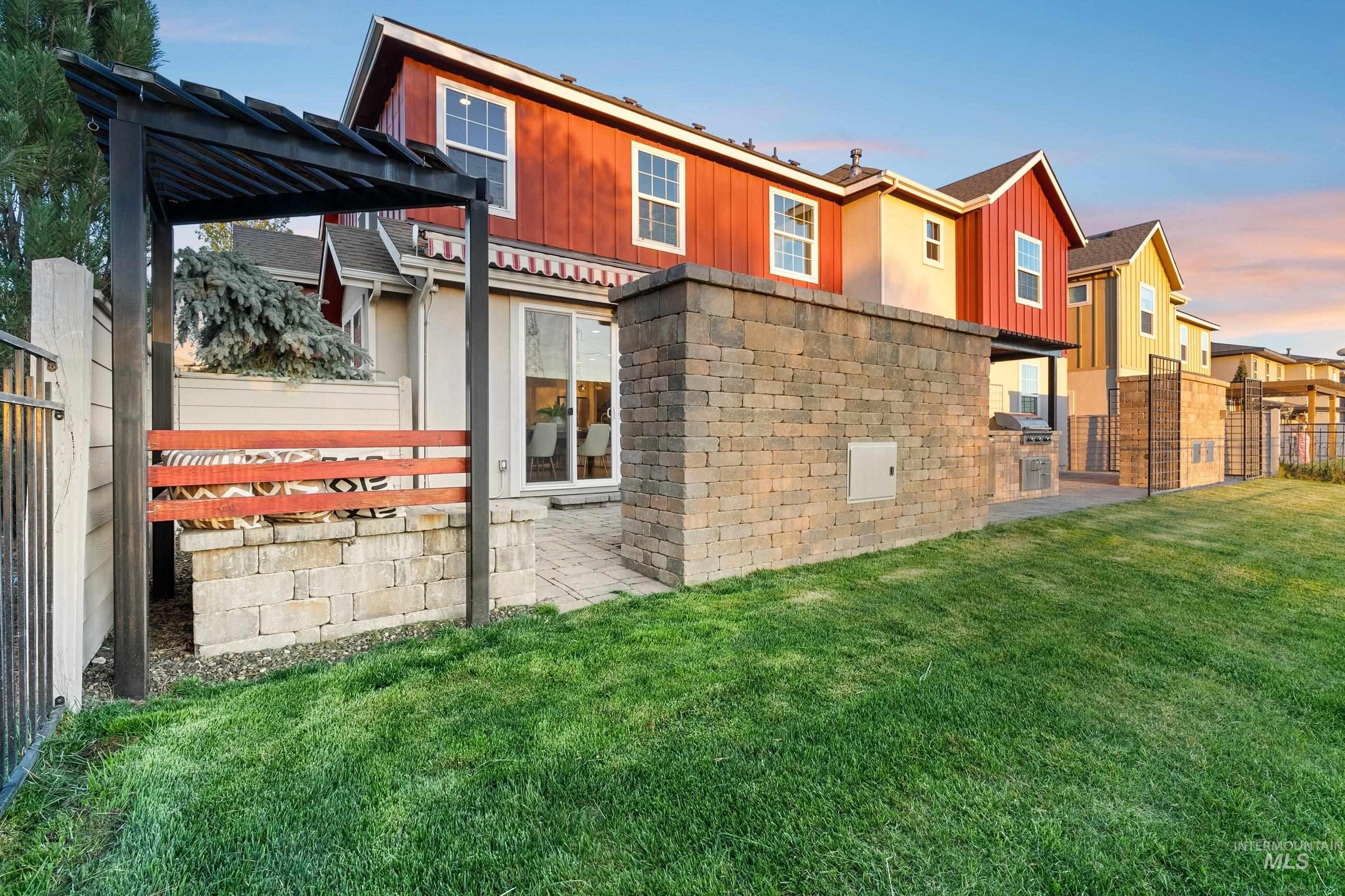 3515 S Pheasant Tail Way