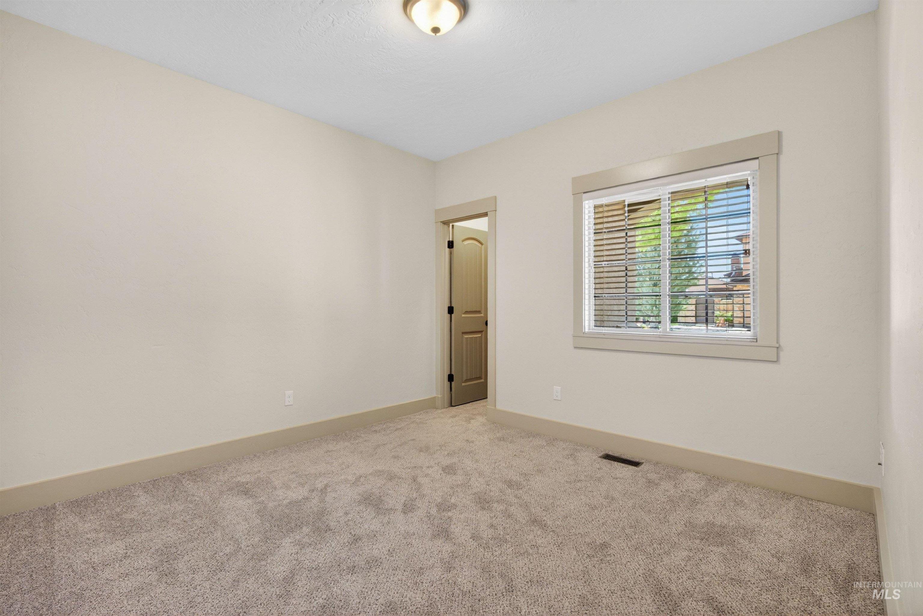 122 E Cholla Hills