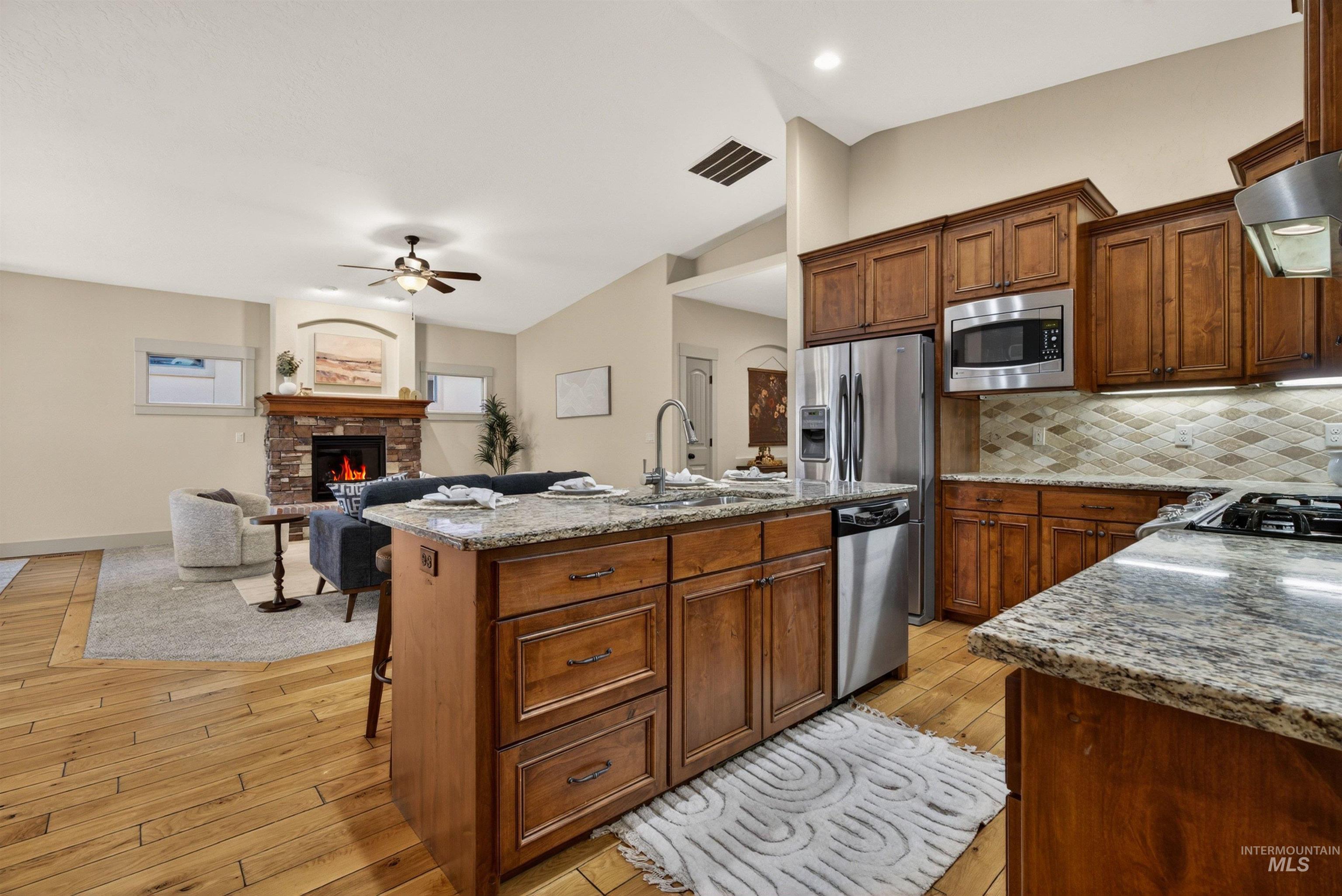 122 E Cholla Hills
