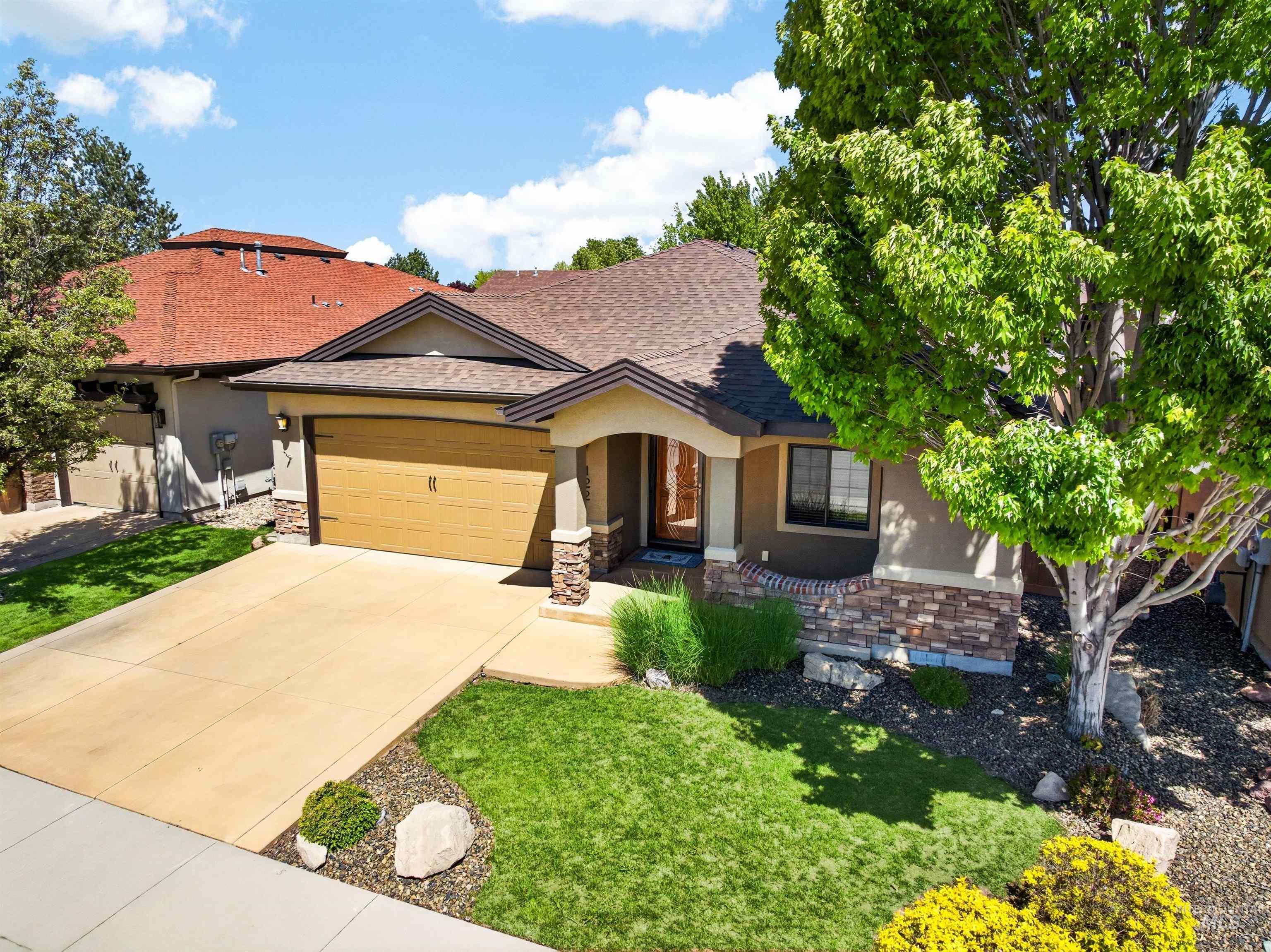 122 E Cholla Hills