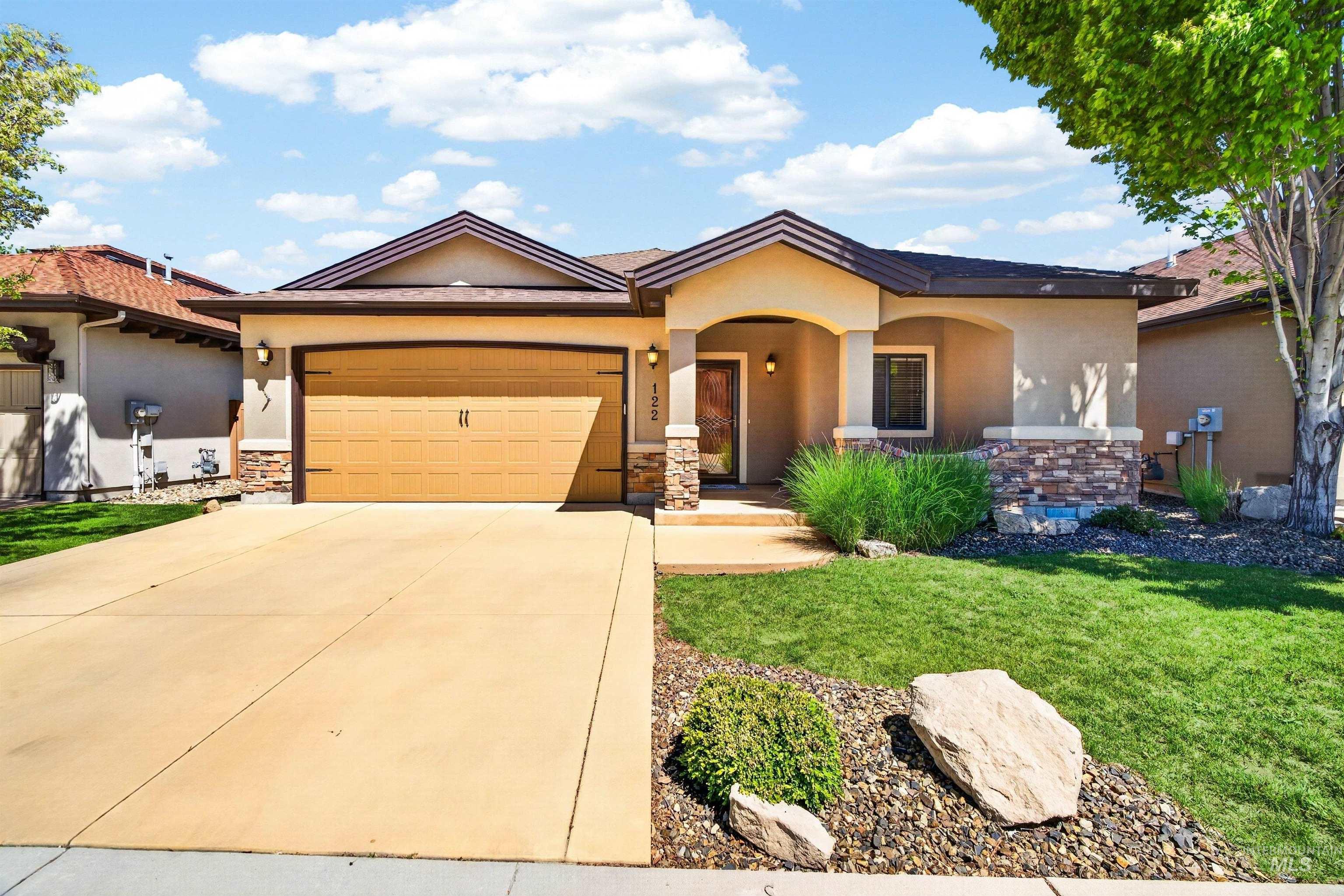 122 E Cholla Hills