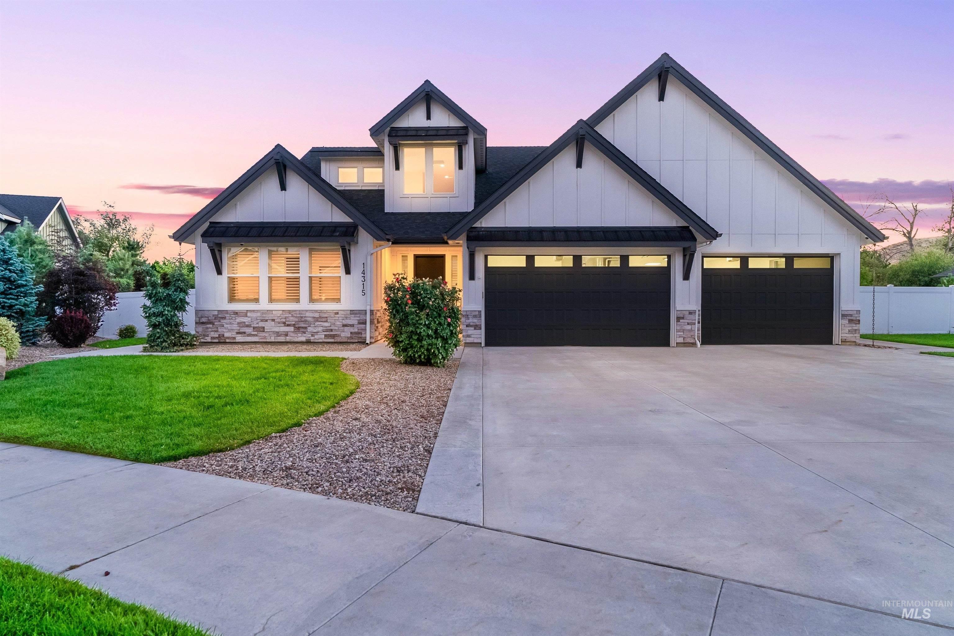 14315 N Otter Tail Way