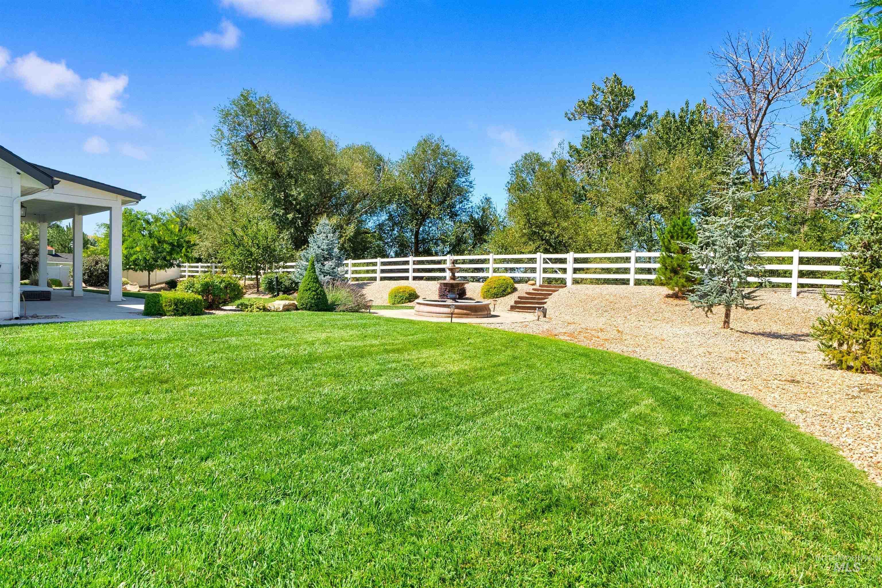 14315 N Otter Tail Way