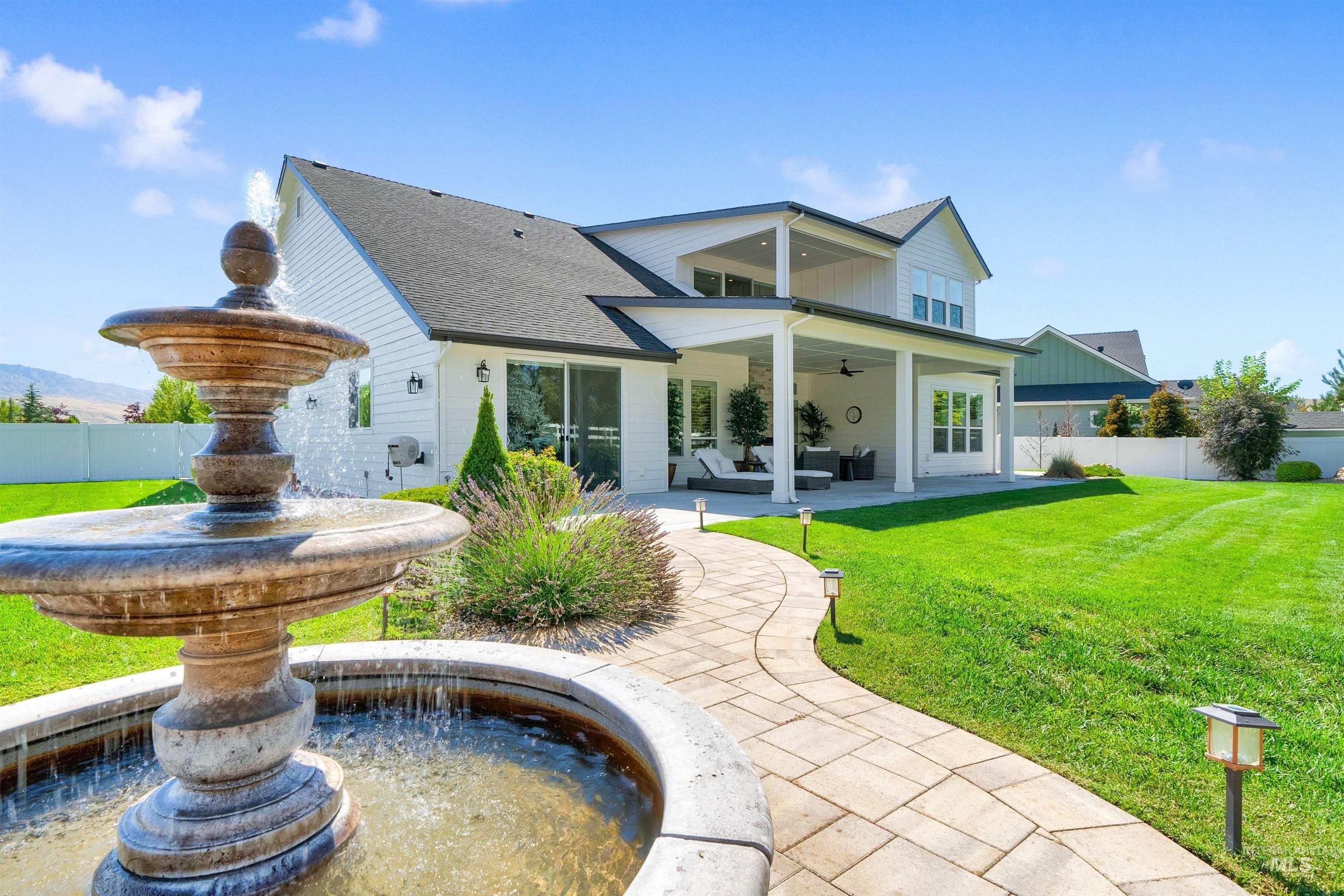 14315 N Otter Tail Way