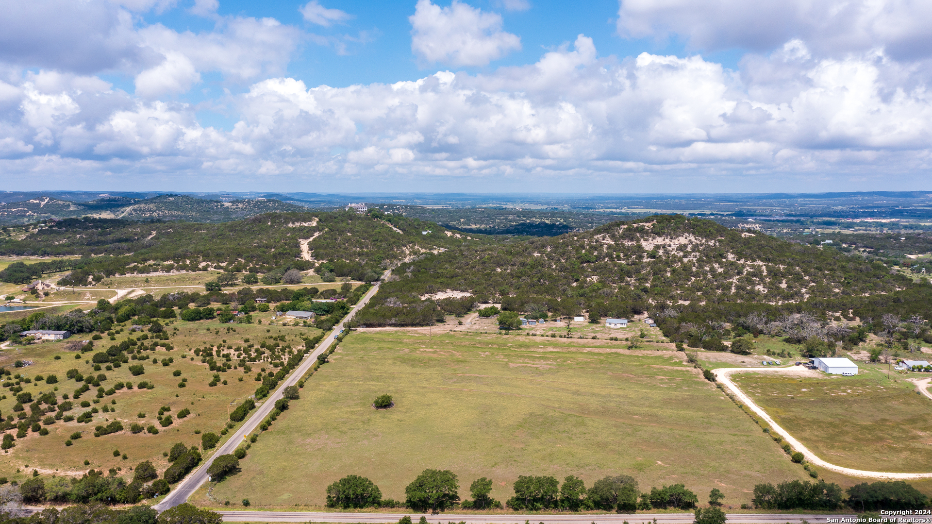 10 SKY LINE DR