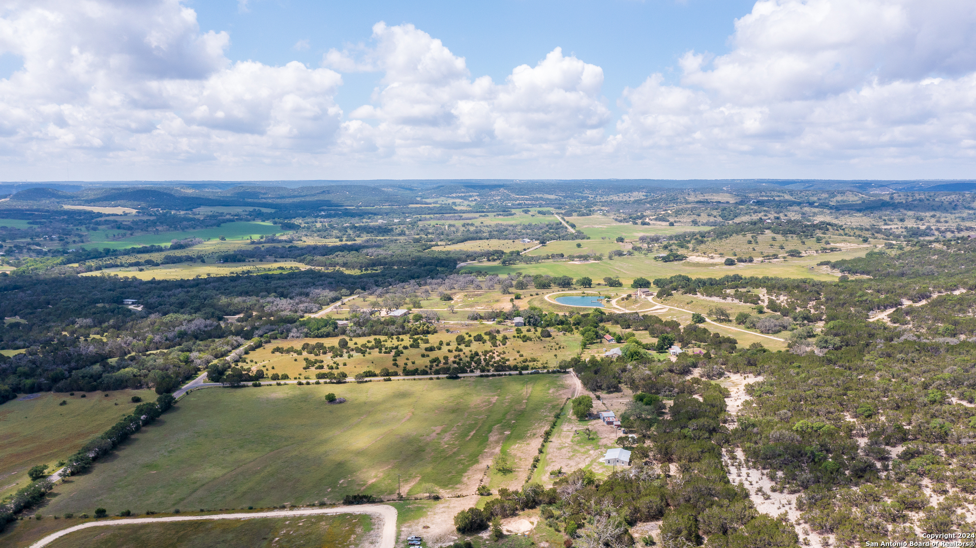 10 SKY LINE DR