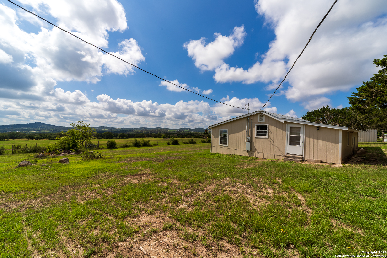 10 SKY LINE DR