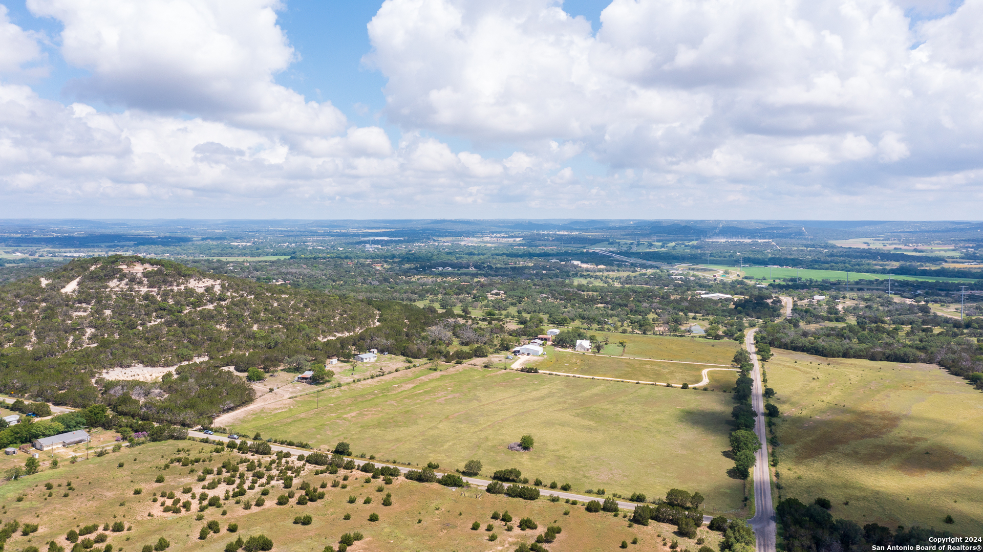 10 SKY LINE DR