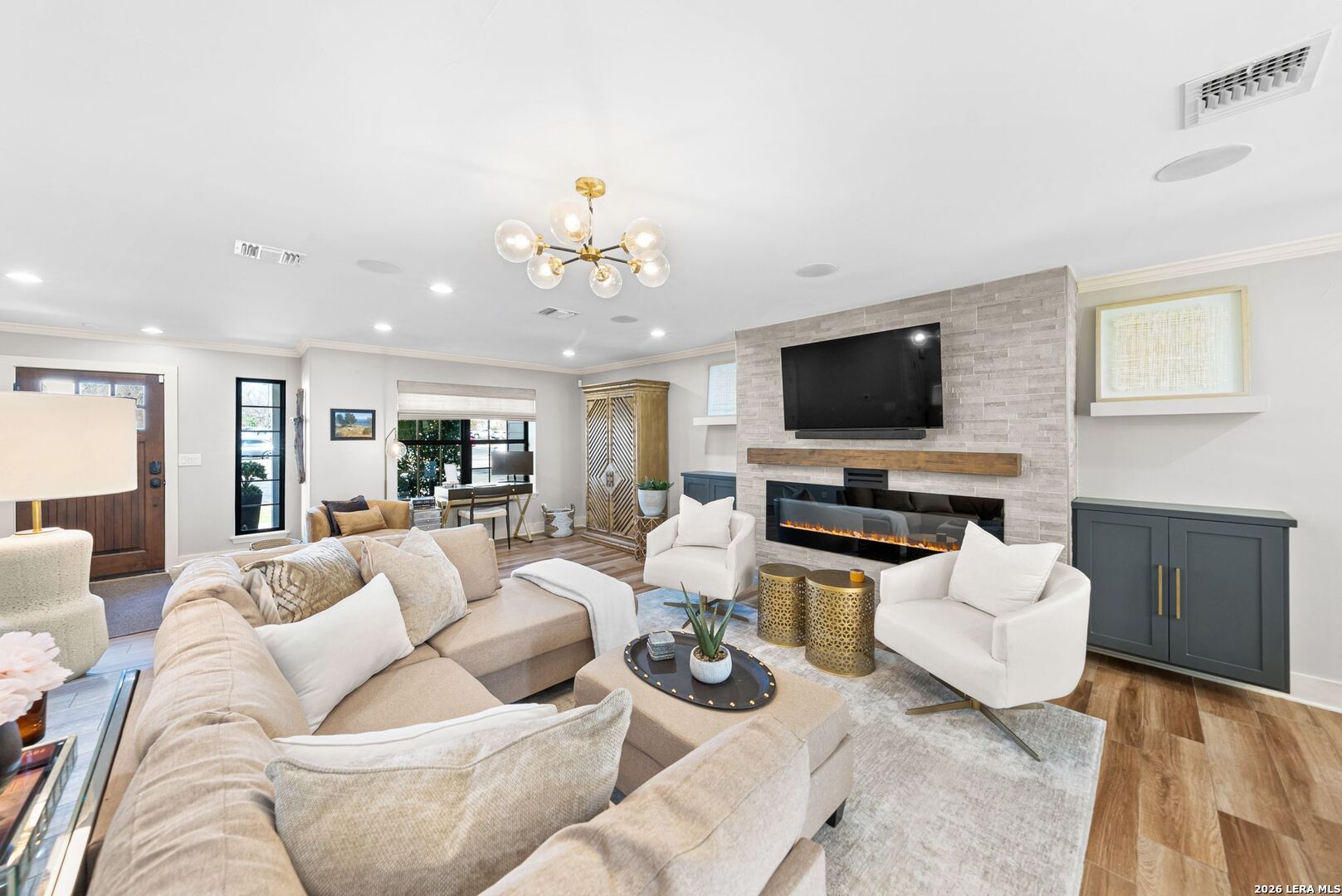 313 JAMES ST