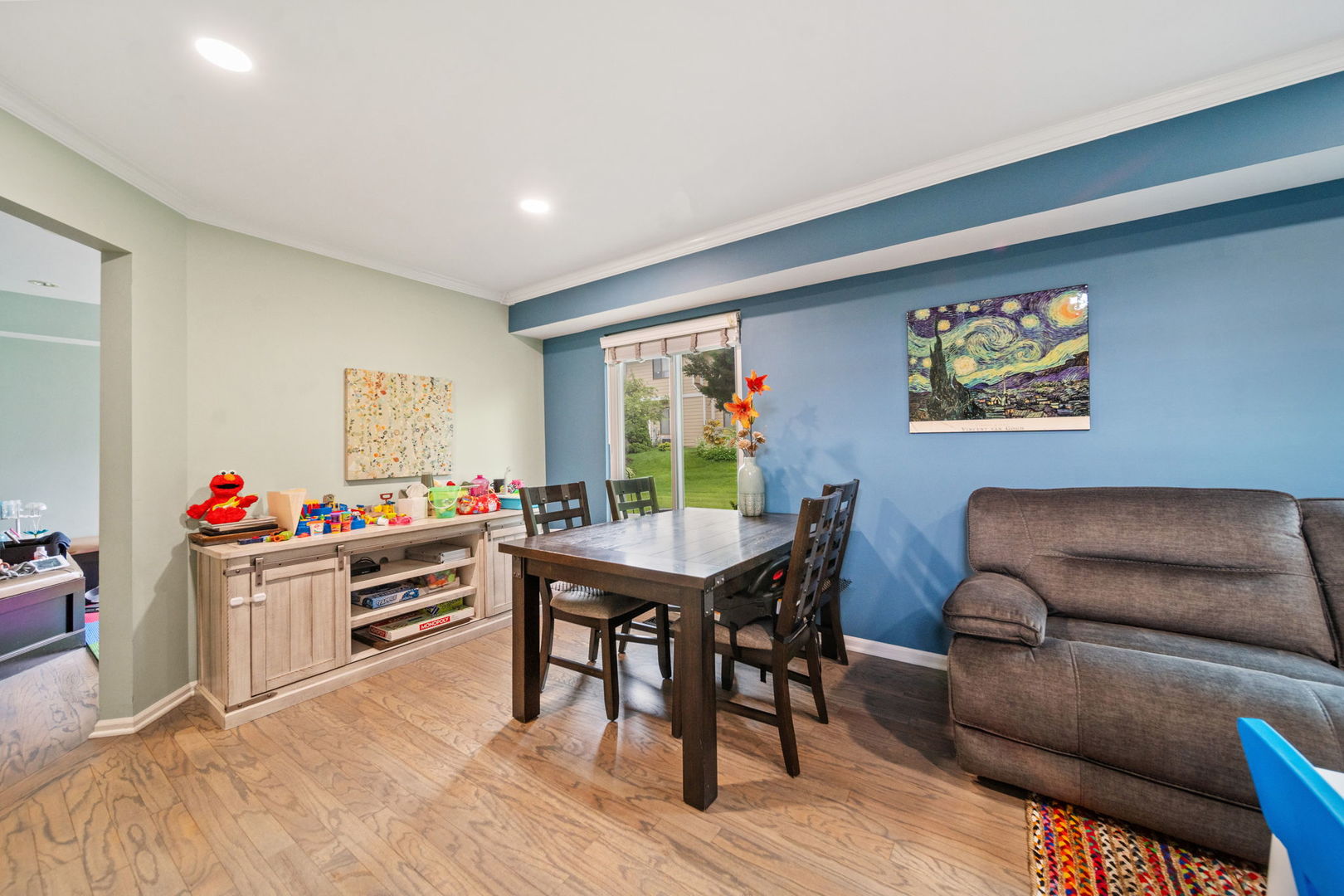 494 W Clare Court Unit: D