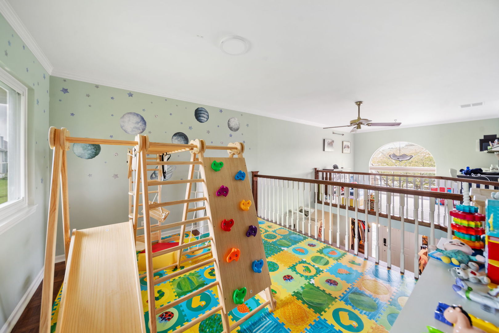 494 W Clare Court Unit: D