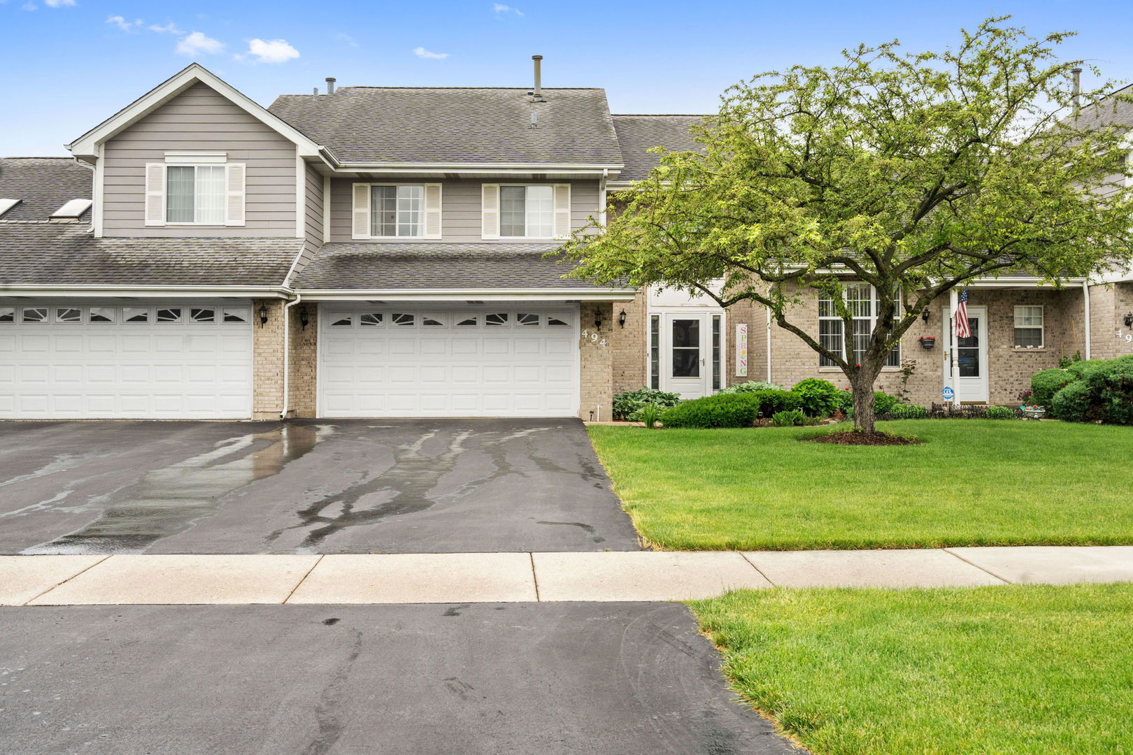 494 W Clare Court Unit: D