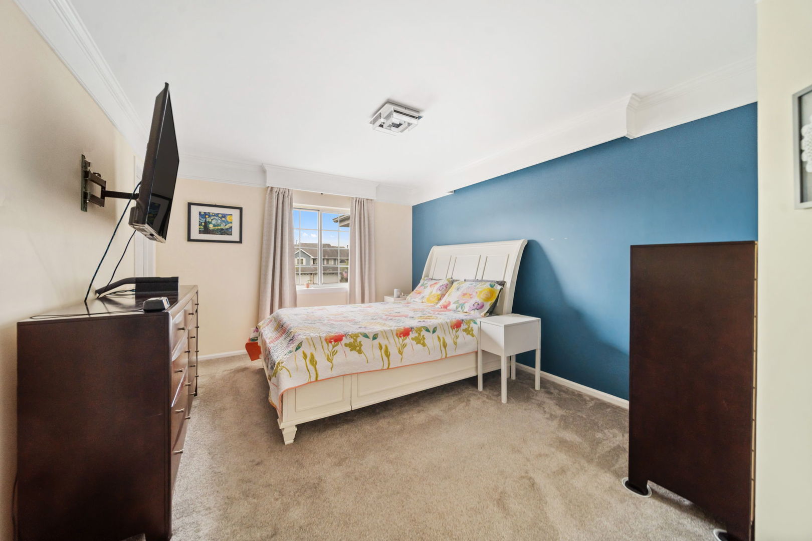494 W Clare Court Unit: D