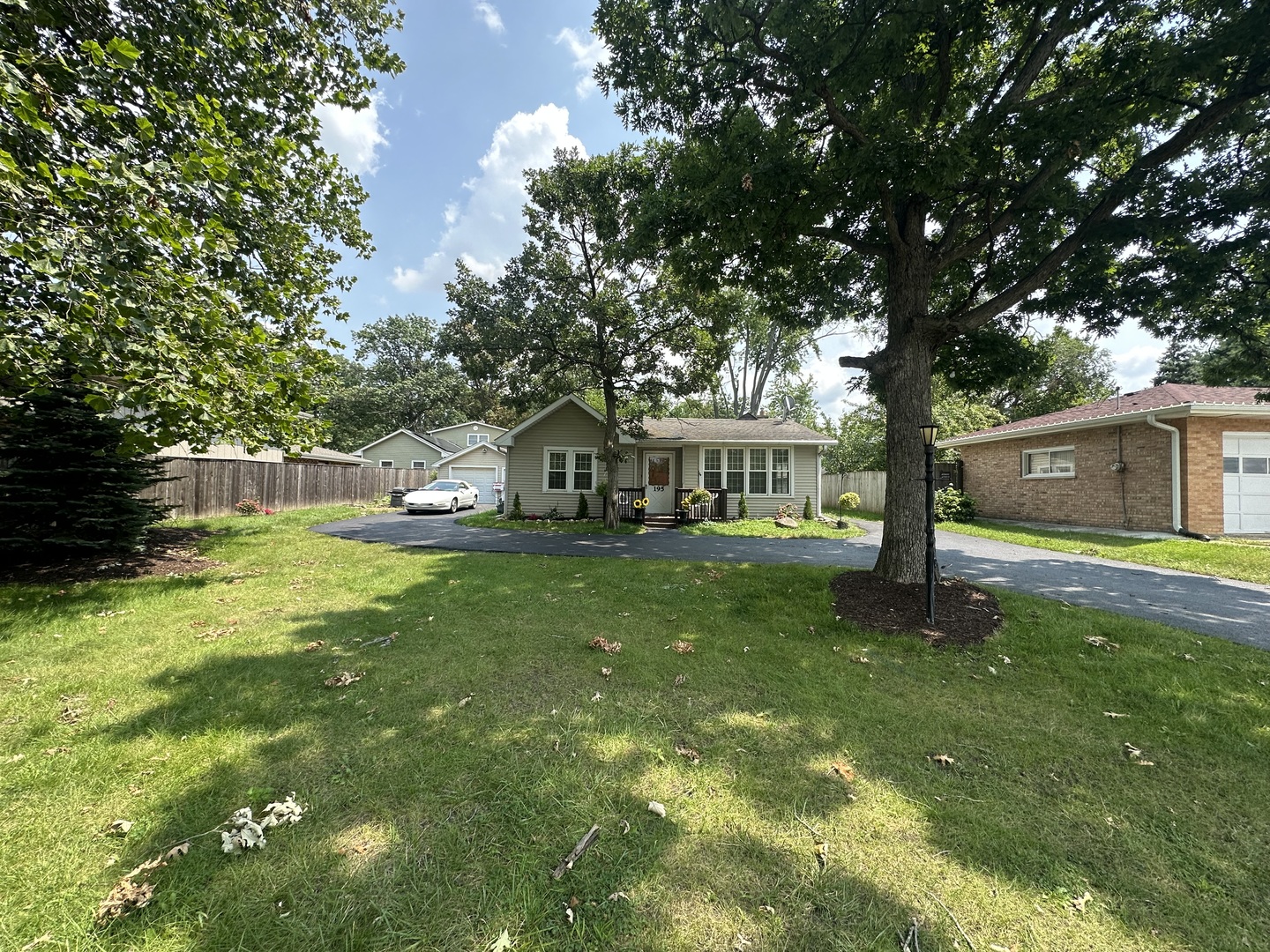 195 N Wood Dale Road