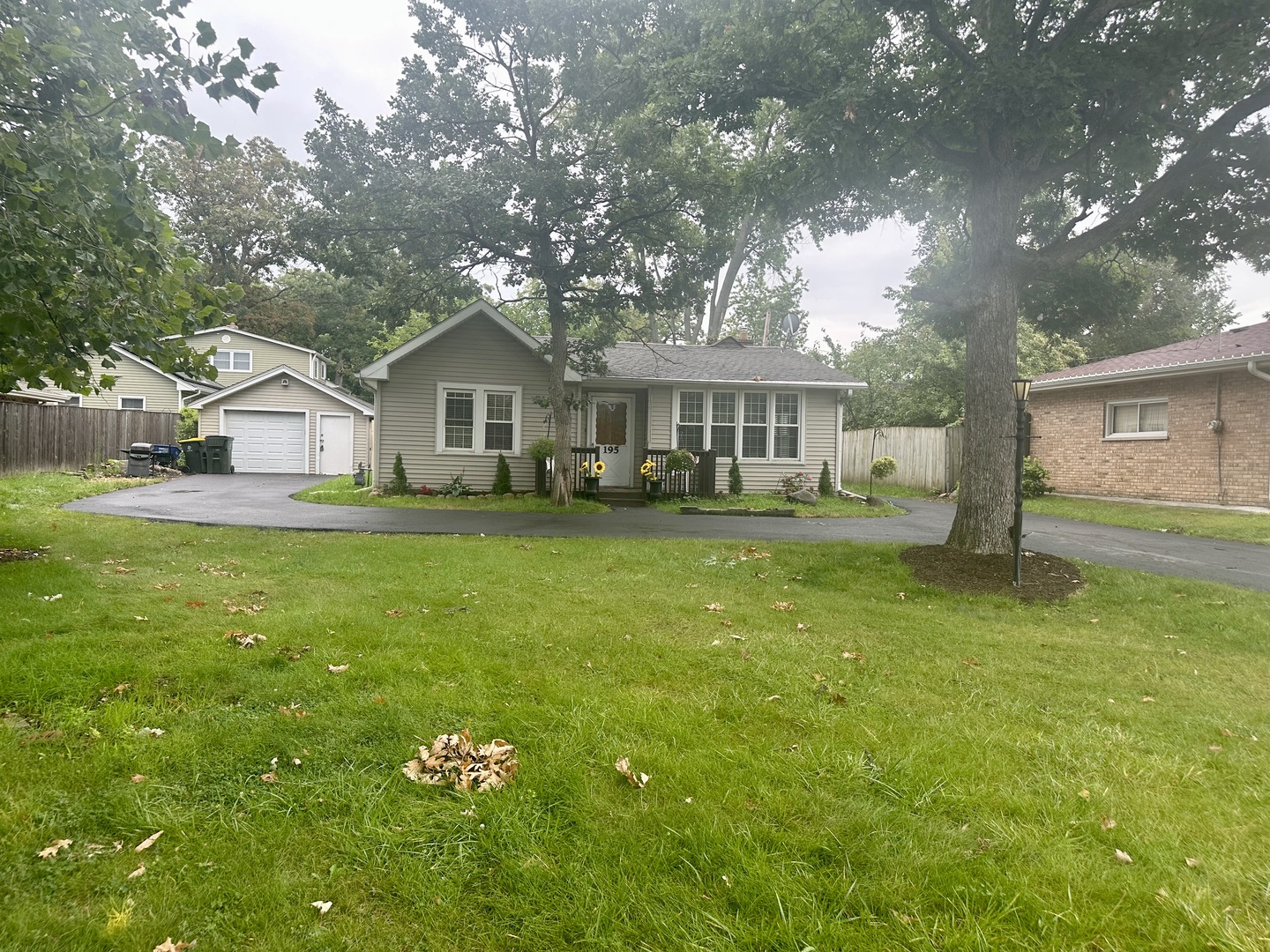 195 N Wood Dale Road