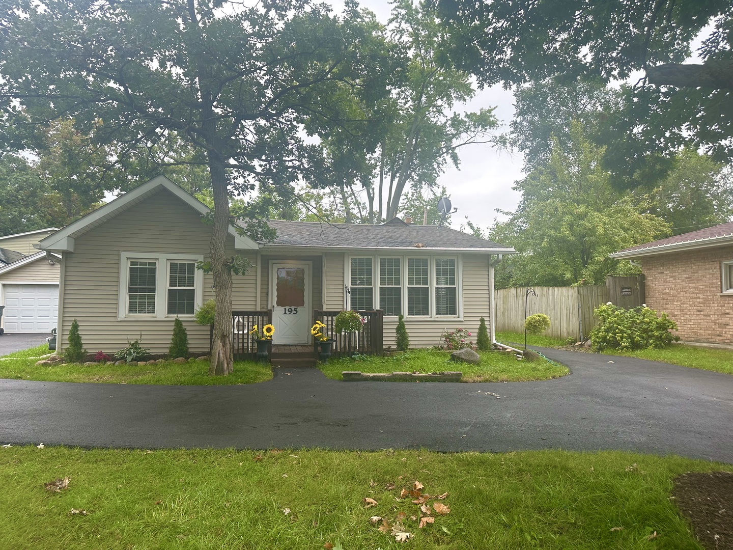 195 N Wood Dale Road
