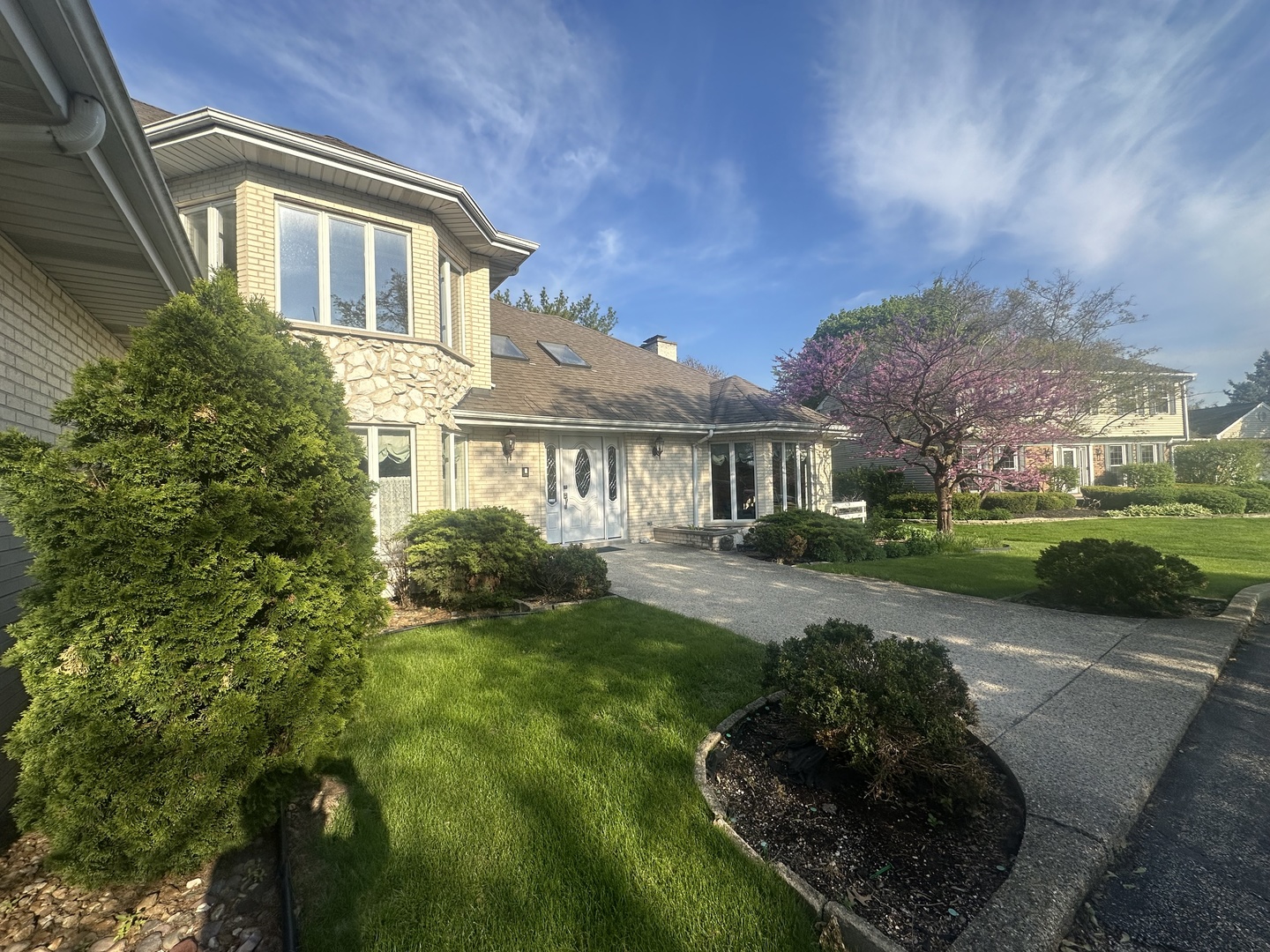 8301 Cambridge Court