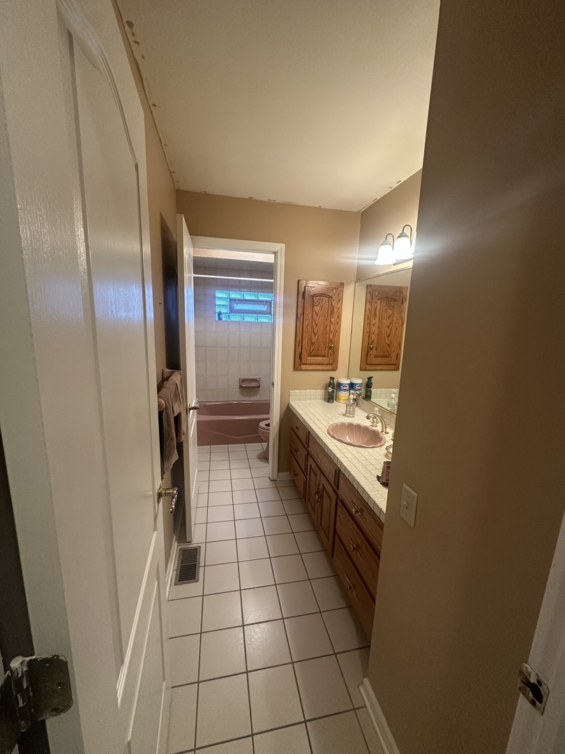 8301 Cambridge Court