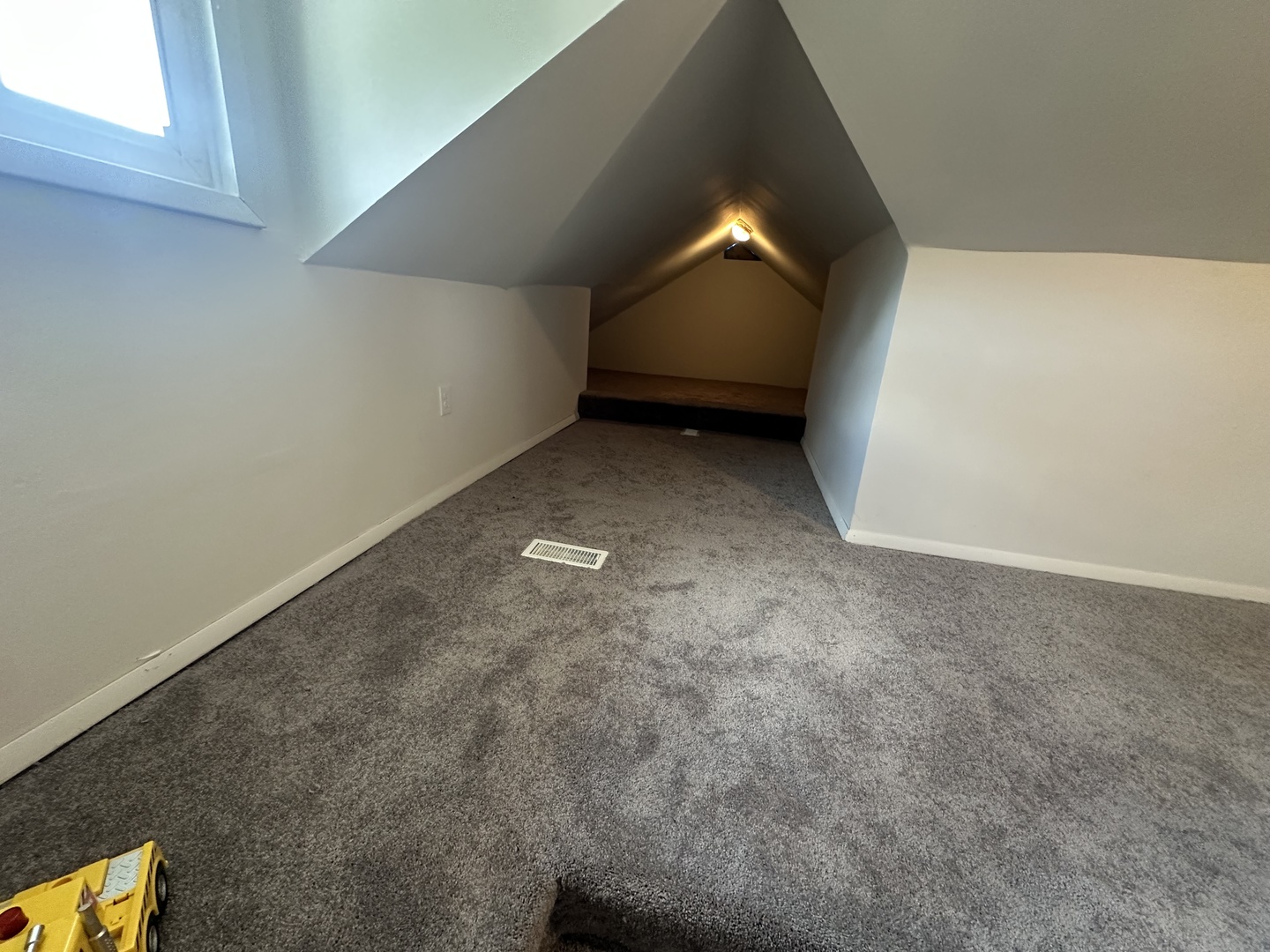 520 W Green Street