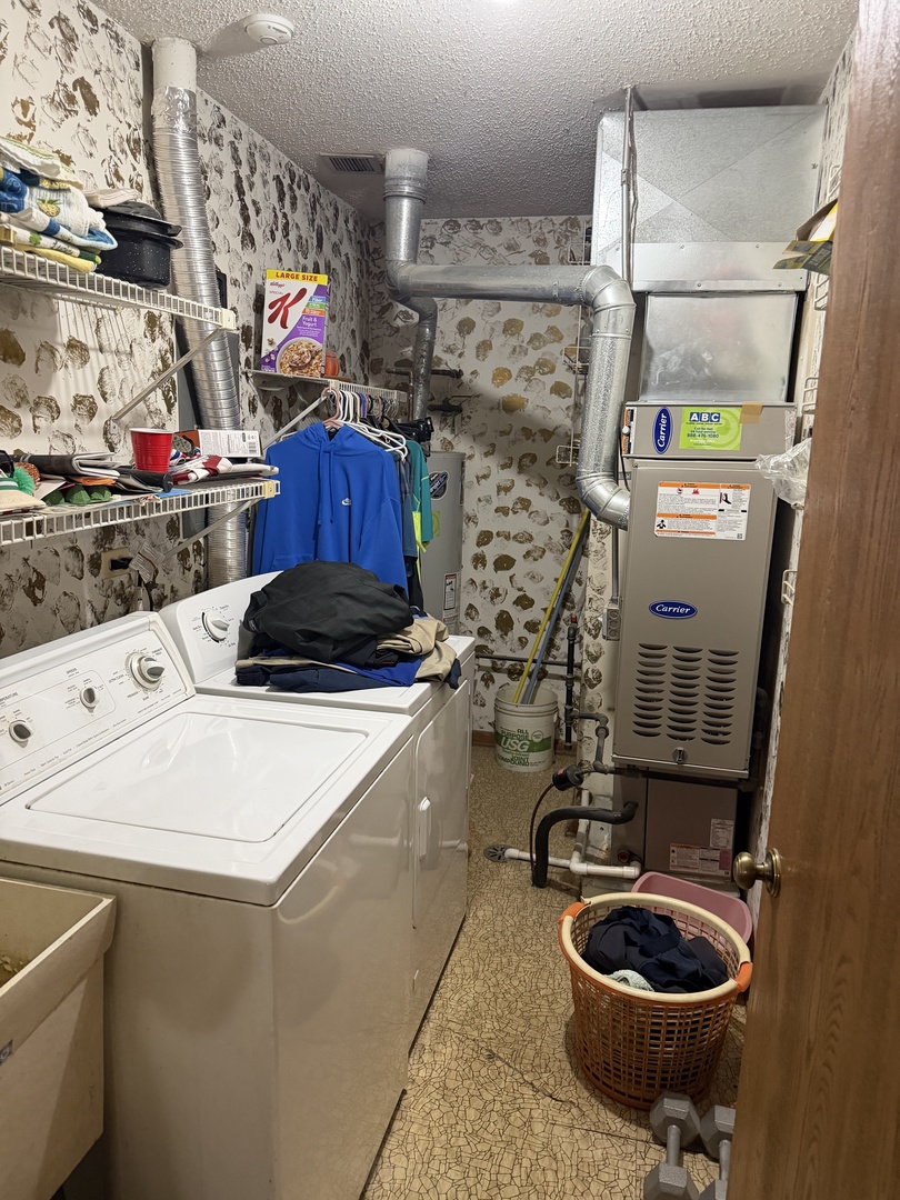 332 Essex Court Unit: 4