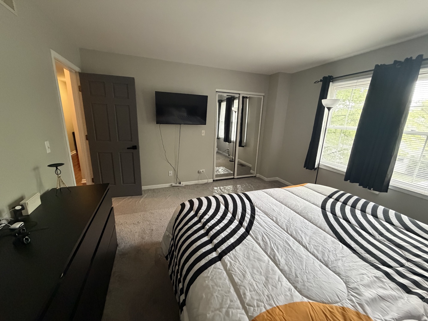 414 Spring Court W