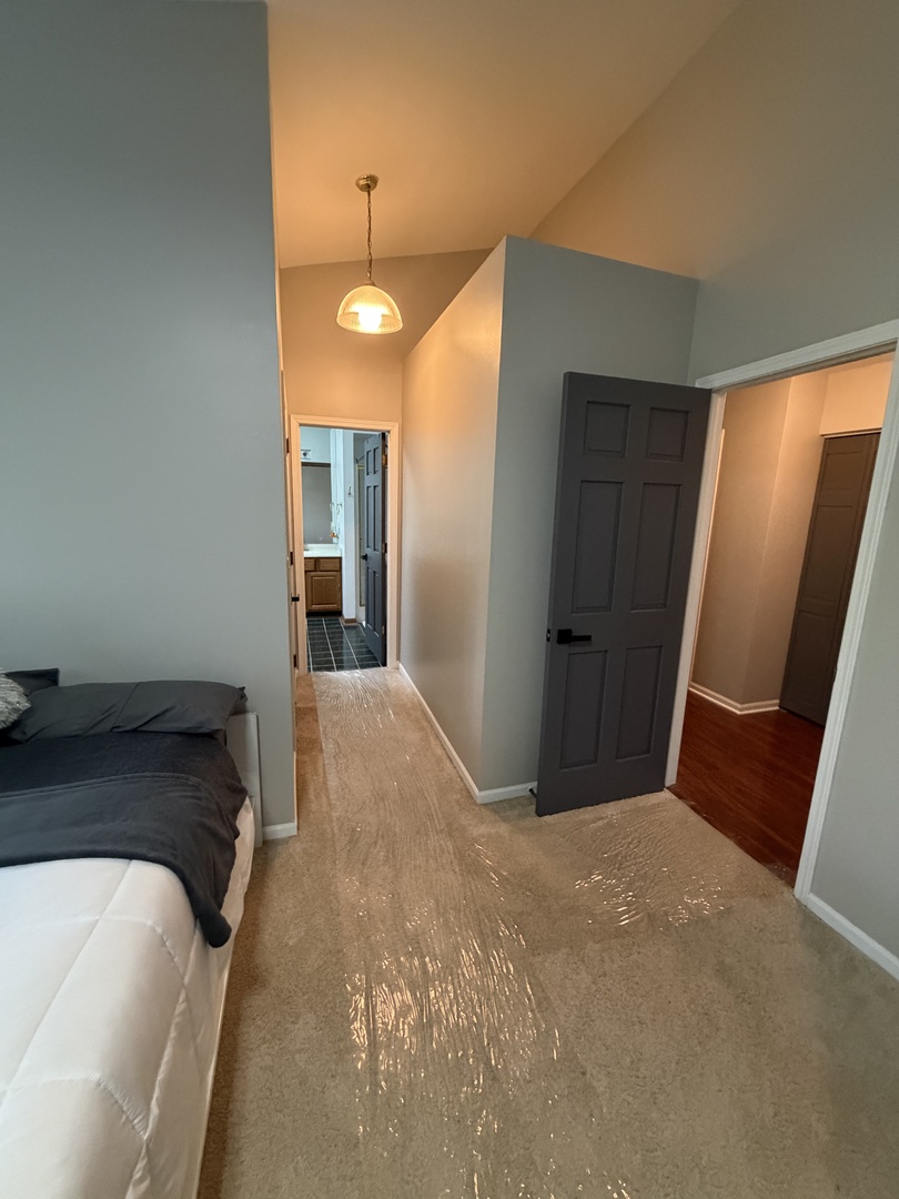 414 Spring Court W