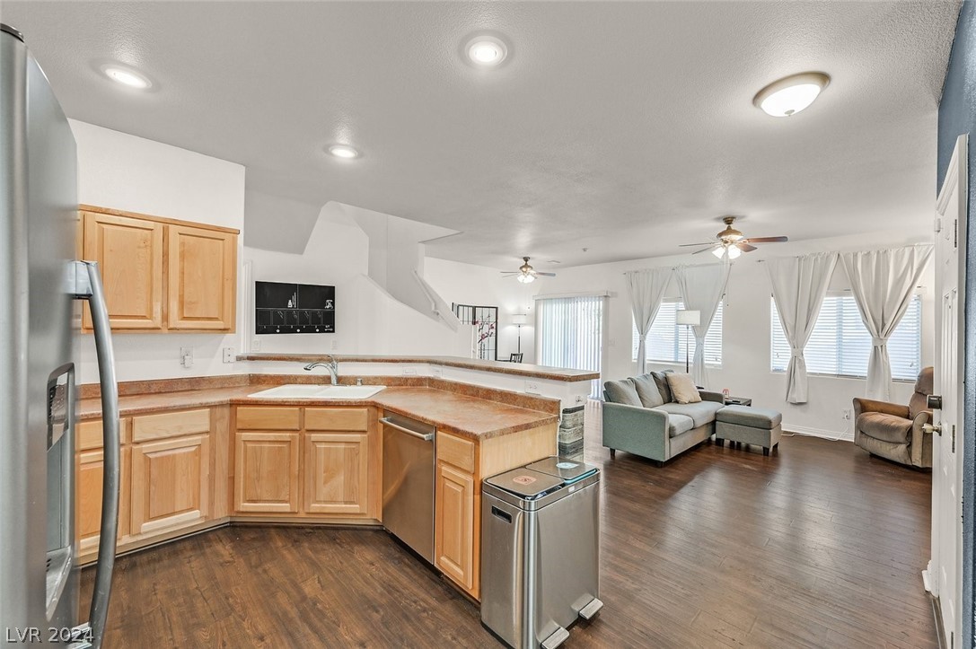 8794 Traveling Breeze Avenue 102