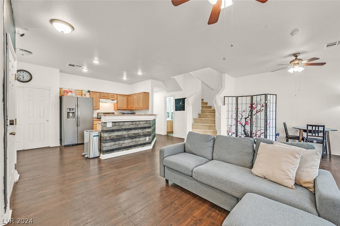 8794 Traveling Breeze Avenue 102