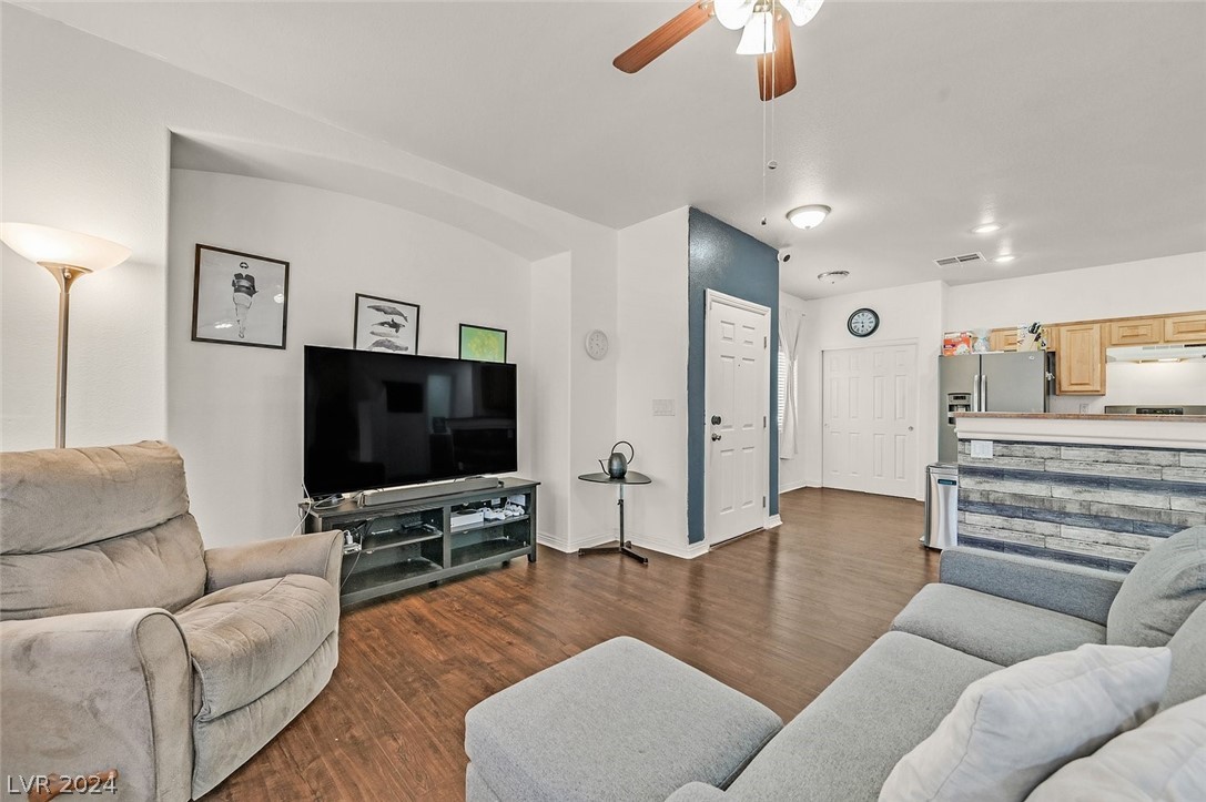 8794 Traveling Breeze Avenue 102