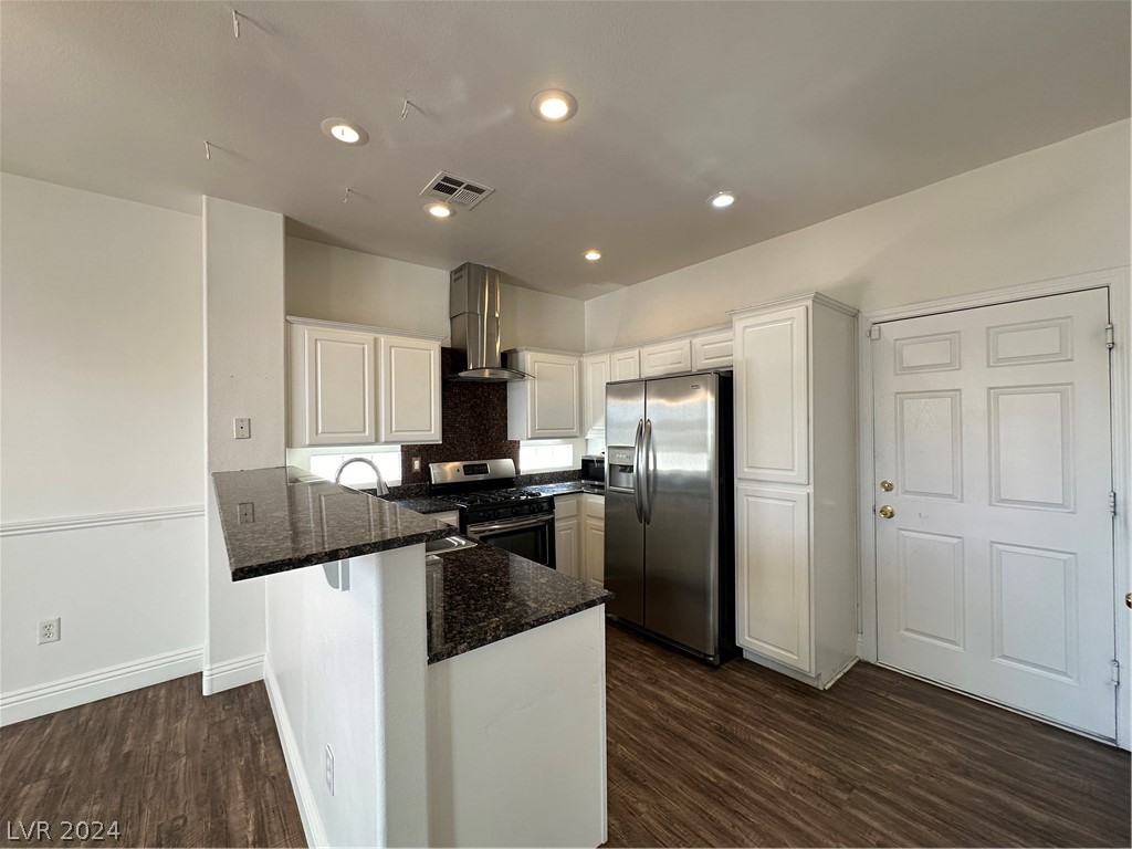 8754 Villa La Rae Avenue