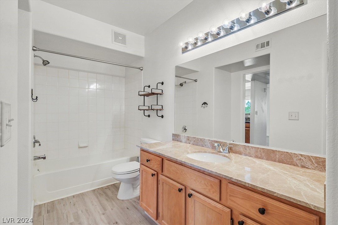 7255 West Sunset Road 2095