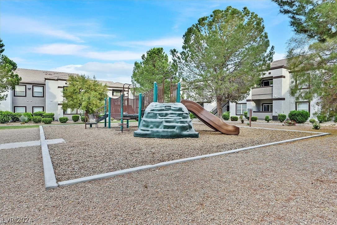 7255 West Sunset Road 2095