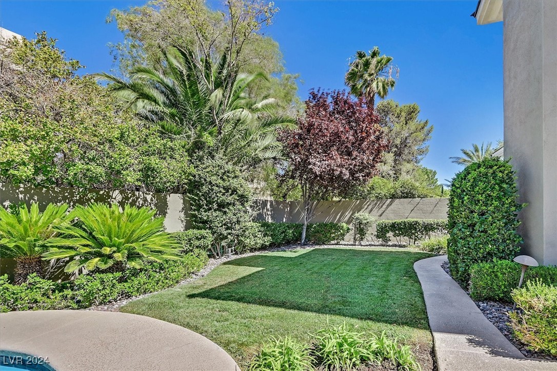 9508 Rocky Cliff Place