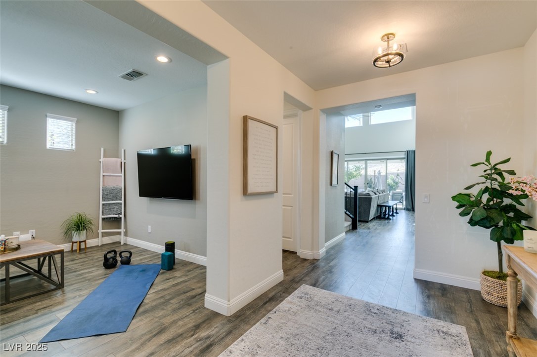 9519 Chandler Springs Avenue