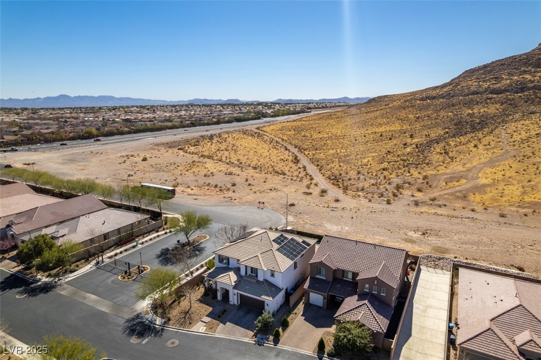 9519 Chandler Springs Avenue