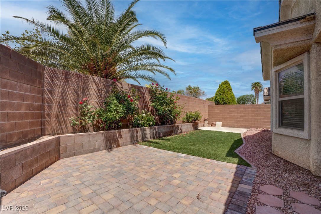 4140 Gliding Gulls Avenue