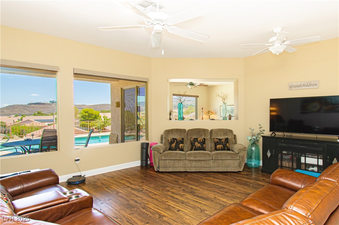 2106 King Mesa Drive