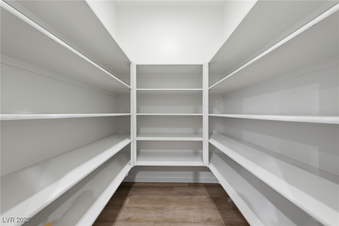 8243 Nebula Cloud Avenue