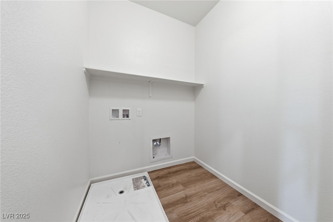 8243 Nebula Cloud Avenue