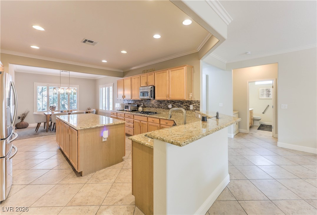 7436 Goosander Street