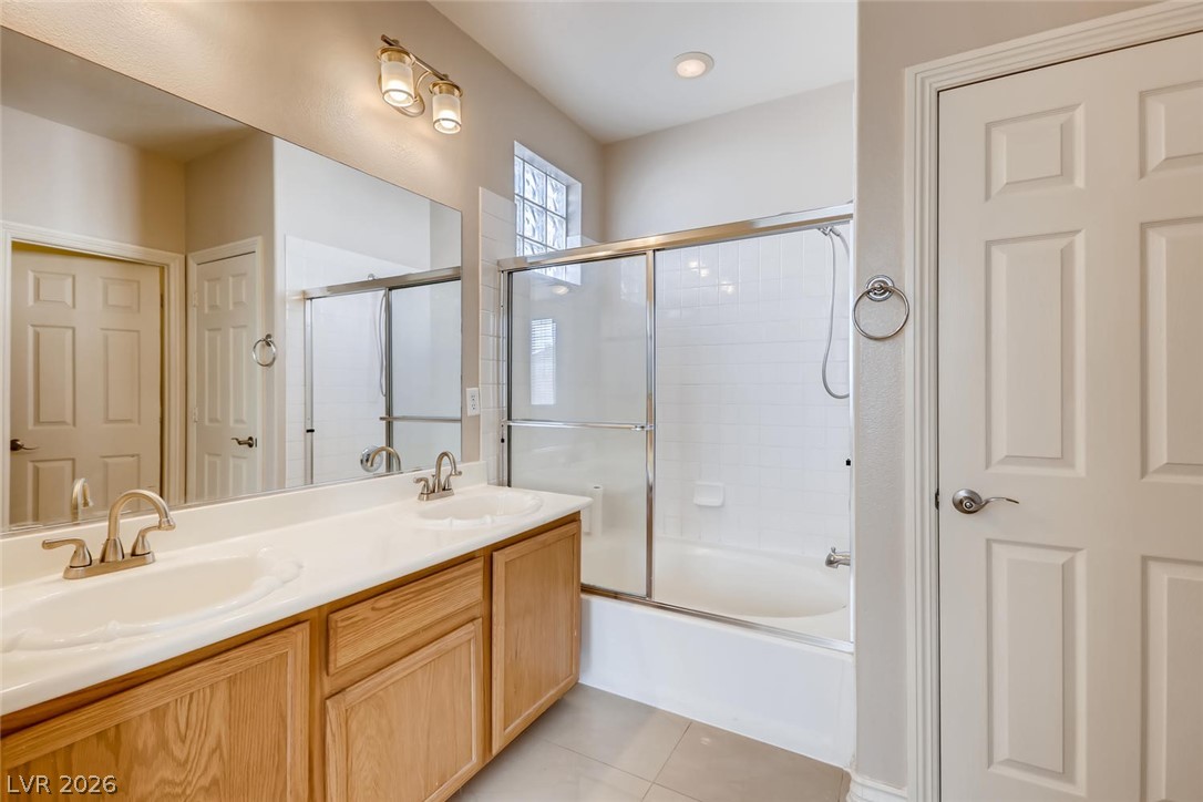 8318 Hampshire Bay Street