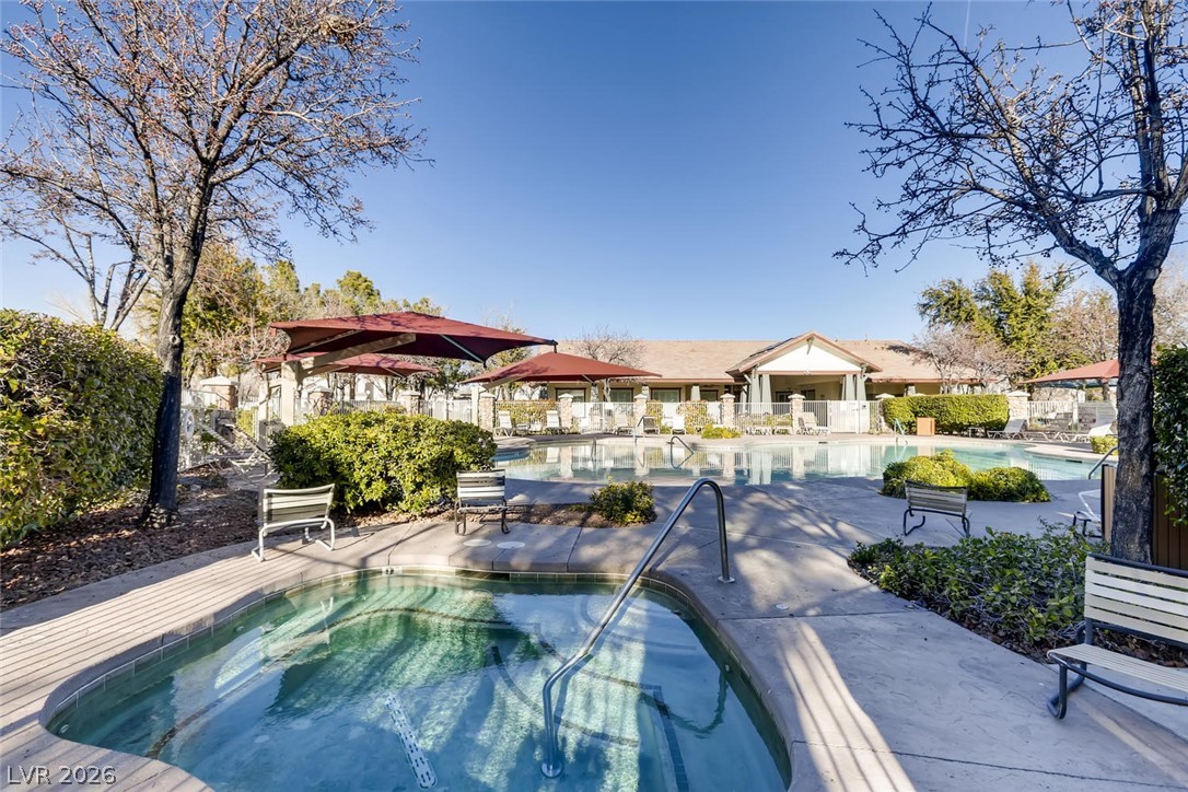 8318 Hampshire Bay Street