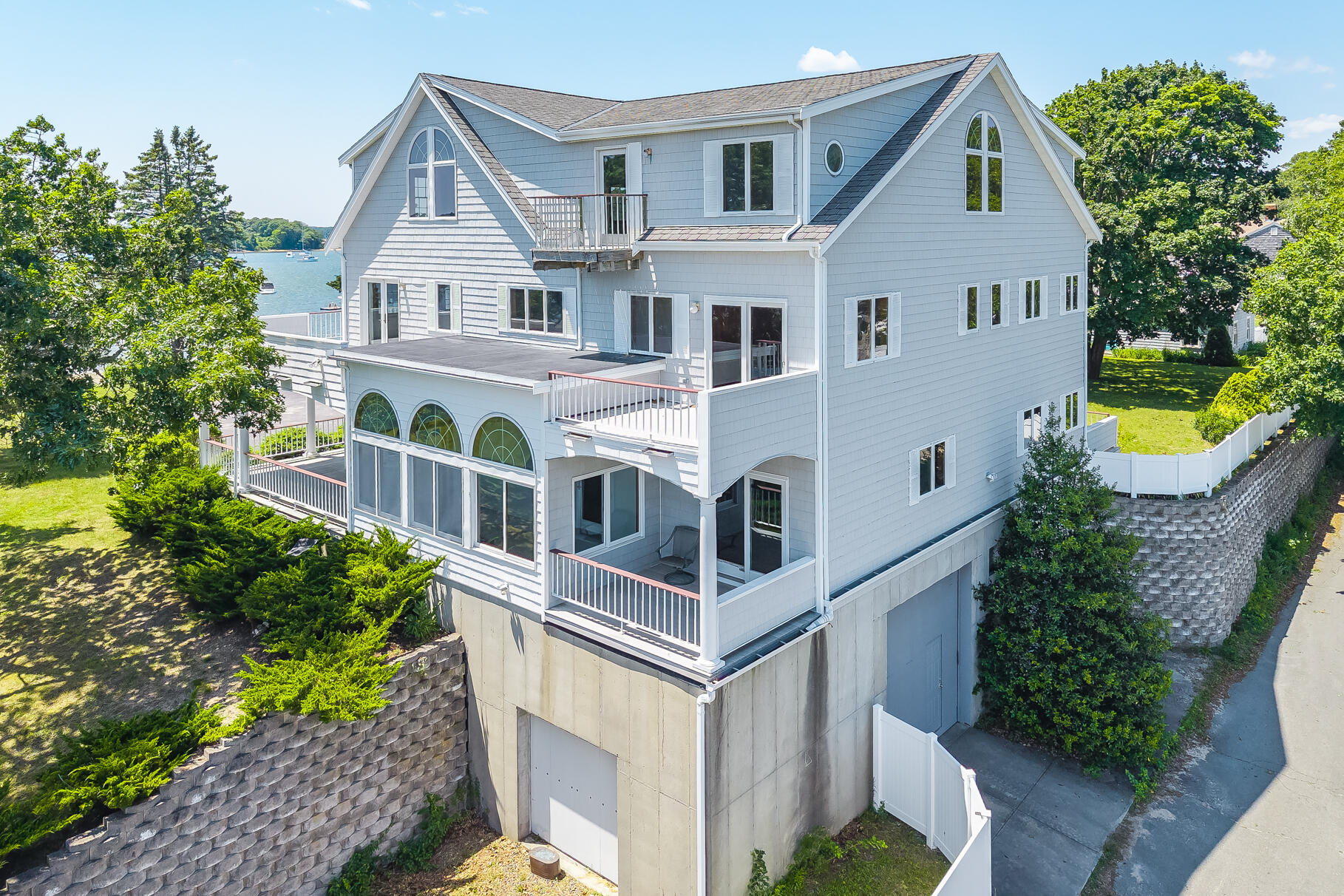 12 Groveland Street