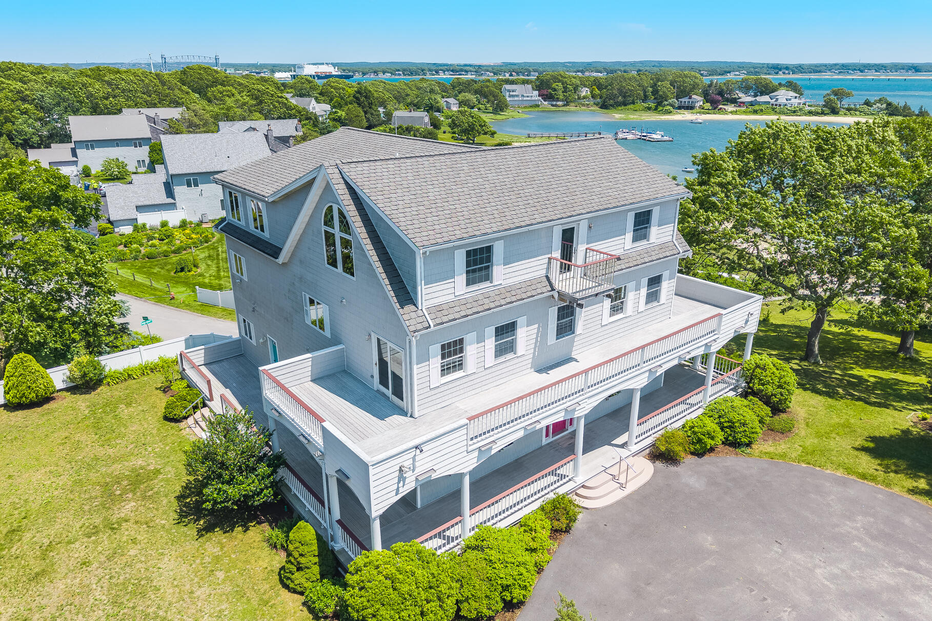 12 Groveland Street