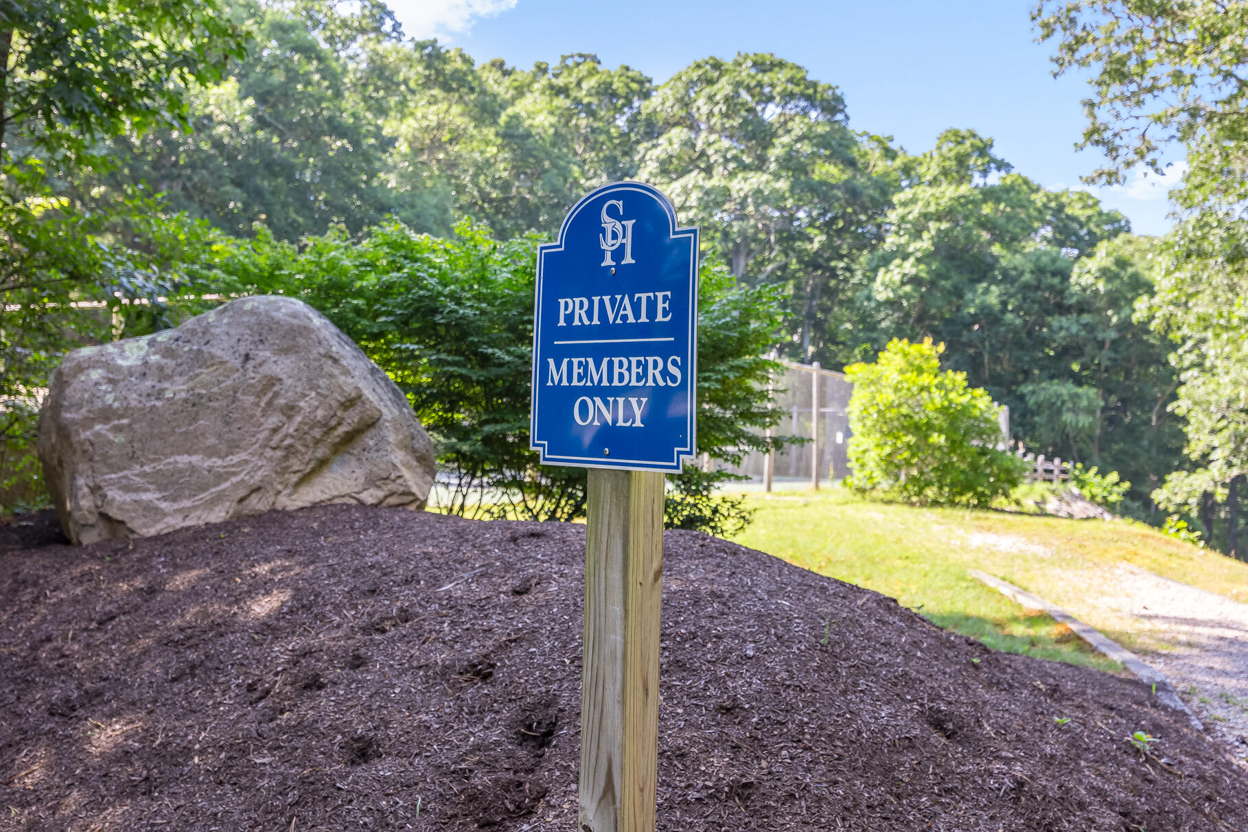 66 Clear Pond Road