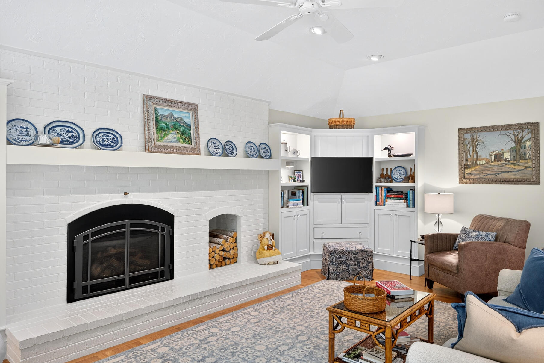 66 Clear Pond Road