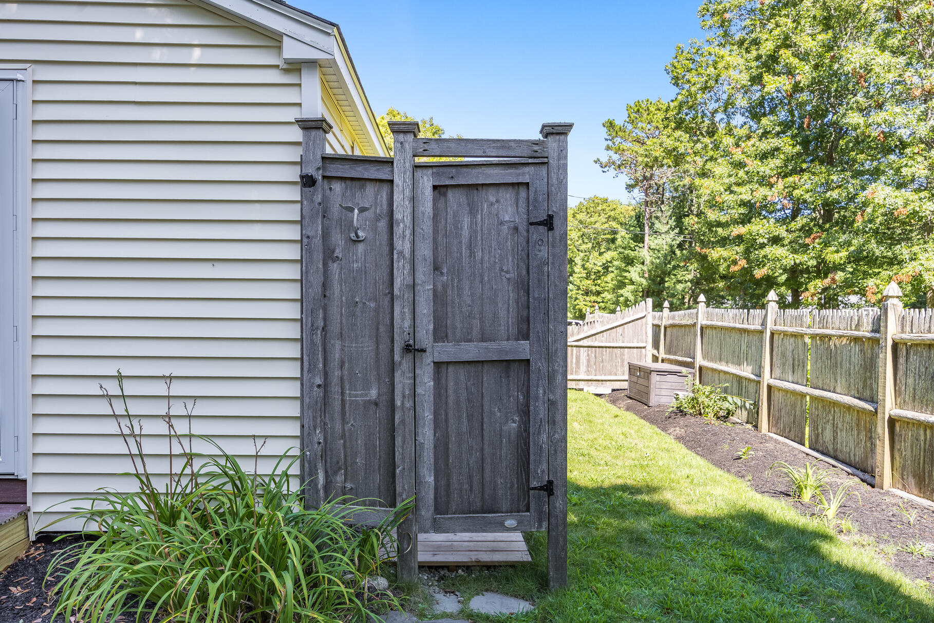 27 Harborview Drive